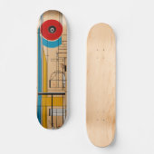 Bauhaus Geist in jedem Kickflip und Grind Skateboard (Vorderseite)