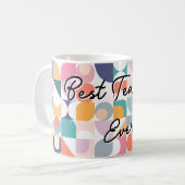Bauhaus pastellfarbene Fliesenmuster mit Slogan Kaffeetasse (Vorderseite Links)