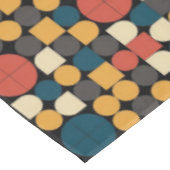 Bauhaus Pure Geometry Harmony Tischdecke (Schrägansicht)