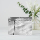 Baukran und Sky Black and White Foto Postkarte (Stehend Vorderseite)