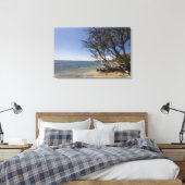 Baum am Strand entlang der Küste Leinwanddruck (Insitu (Schlafzimmer))