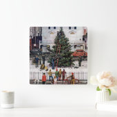 Baum auf dem Platz der Stadt Quadratische Wanduhr (Zuhause)