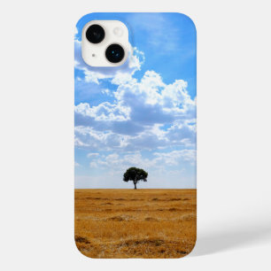 Baum auf einem geernteten Weizenfeld Case-Mate iPhone 14 Plus Hülle