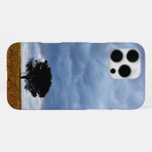 Baum auf einem leeren Feld iPhone Hülle (Rückseite (Horizontal))