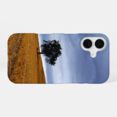 Baum auf einem Weizenfeld iPhone 16 Hülle (Rückseite (Horizontal))