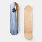 Baum auf einem Weizenfeld Skateboard (Vorderseite)