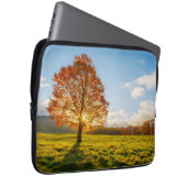 Baum auf Feuer Laptopschutzhülle (Vorne Rechts)