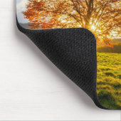 Baum auf Feuer Mousepad (Ecke)