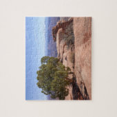 Baum aus roten Felsen II im Canyonlands Puzzle (Vertikal)