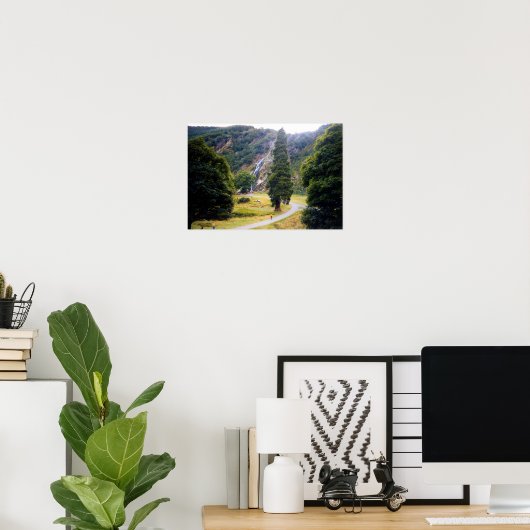 Baum bei Powerscourt Falls Poster (Heimbüro)