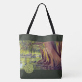 Baum durch ruhiges Wasser-Grünes auf Spitze und Tasche (Rückseite)