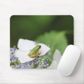 Baum Frog sitzend auf einem Hydrangea, Hyogo Mousepad (Mit Mouse)