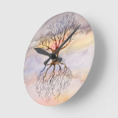 Baum gegen Himmel Runde Wanduhr (Winkel)