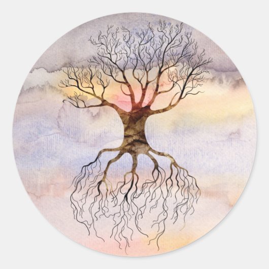 Baum gegen Himmel Runder Aufkleber (Vorderseite)