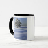 Baum im Schnee umfaßte Landschaft Tasse (Vorderseite Links)