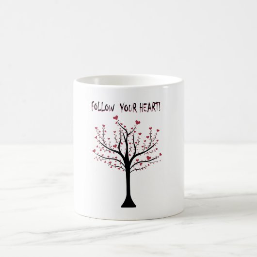 Baum mit Herzen folgen meinem Herz Kaffeetasse (Mittel)
