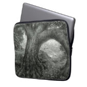 Baum mit Risiko Laptopschutzhülle (Vorderseite Links)
