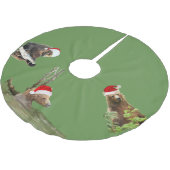 Baum-Rock mit Grizzlybären Polyester Weihnachtsbaumdecke (Schrägansicht)
