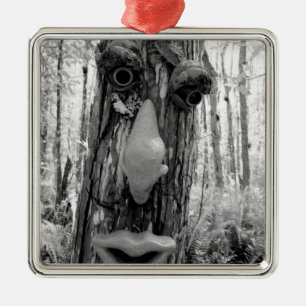 Baum-Troll auf einem Big Cypress-Baum. Silbernes Ornament