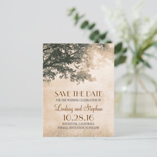 Baum und liebende Vögel rustikal Save the Date Vin Ankündigungspostkarte (Stehend Vorderseite)