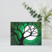 Baum und Mond - Grün Postkarte (Stehend Vorderseite)