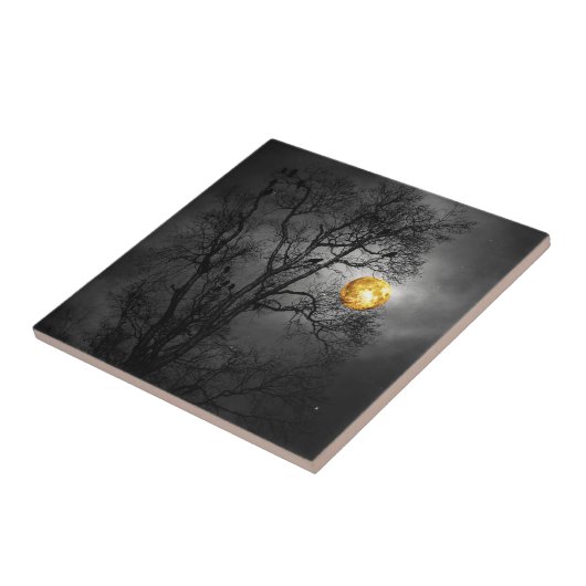 Baum voll der Raben mit einem Vollmond Fliese (Seite)