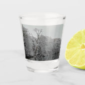 Bäume am Wasser Schnapsglas (Vorderseite)