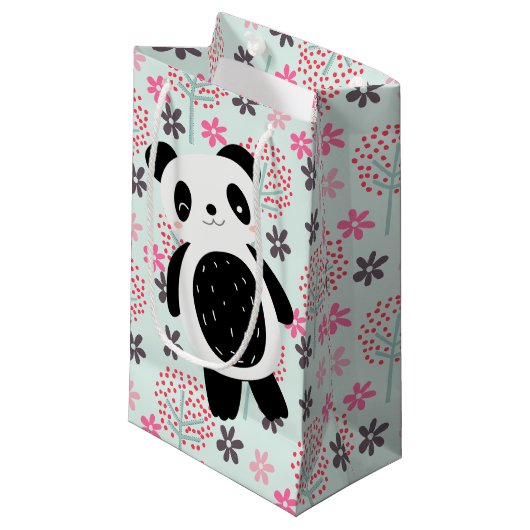 Bäume, Blume und Panda-Bären Kleine Geschenktüte (Vorderseite Schrägansicht)