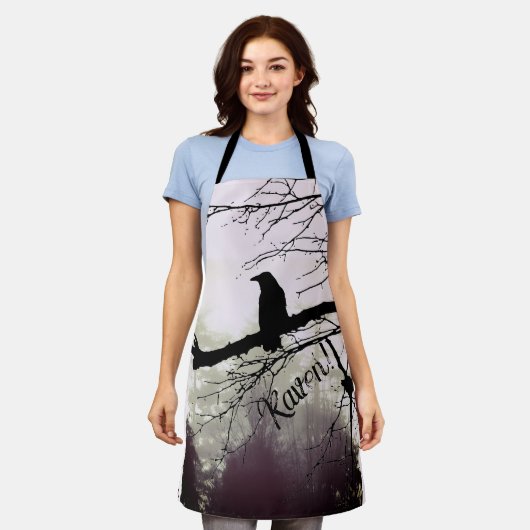 Bäume im Nebel mit einem Raven Schürze (Getragen)