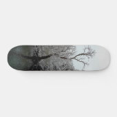 Bäume im Wasser Skateboard (Horizontal)