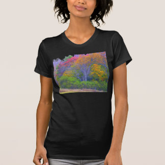 Bäume mit abstraktem FarbShirt T-Shirt