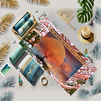 Bäume sind Gedichte, die die Erde auf den Himmelsp Strandtuch