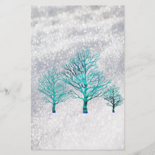 Bäume und Schneekristale