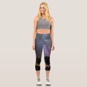 Baumlandschaft mit Milchstraße Capri Leggings (Vorderseite)