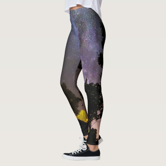 Baumlandschaft mit Milchstraße Leggings (Links)