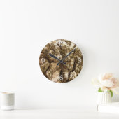 Baumrinde II Naturtexturierte Konstruktion Runde Wanduhr (Zuhause)