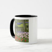 Baumuster von Tulpen und Blume von Traubentrester, Tasse (Vorderseite Links)
