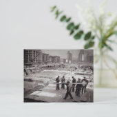Baustelle Ostseite NYC Postkarte (Stehend Vorderseite)