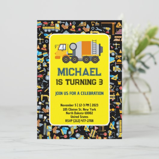 Bauthema Kindergeburt Einladung (Stehend Vorderseite)