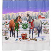 Bay & Dapple Gray Pferde in Schnee Weihnachtsfarm Duschvorhang (Vorderseite)