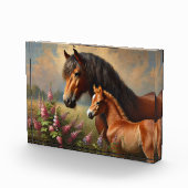 Bay Mare mit Foal-Wildblumen Fotoblock (Rechts)