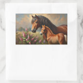 Bay Mare mit Foal-Wildblumen Rechteckiger Aufkleber (Tasche)