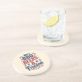 BBQ, Beers & Freedom – Retro 4th of July Vibes Getränkeuntersetzer (Seite)