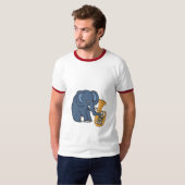 BC- Elefant, der ein Tuba-Shirt spielt T-Shirt (Vorne ganz)