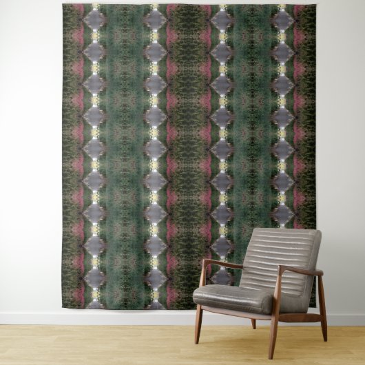 BC Fall Trees Ikat 3 Wandteppich (Beispiel)