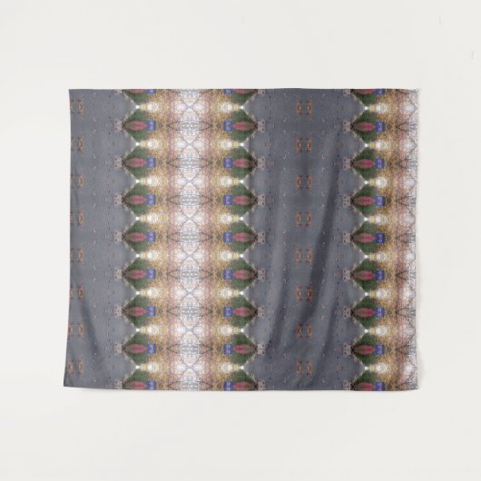 BC Fall Trees Ikat 7 Wandteppich (Vorderseite (Horizontal))