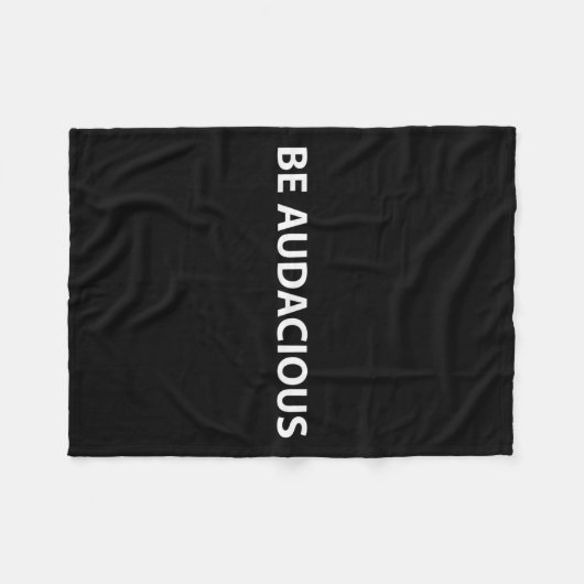 Be Audacious Essential Clothes _ Christmas, New Ye Fleecedecke (Vorderseite (Horizontal))