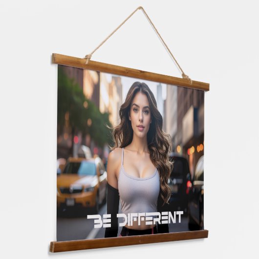 BE DIFFERENT WANDTEPPICH MIT HOLZRAHMEN (Gewinkelt)