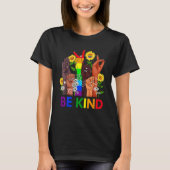 Be Kind Rainbow Sign Language LGBT Pride Equality  T-Shirt (Vorderseite)
