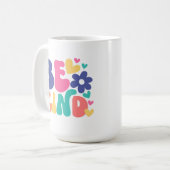 Be Kind Retro Boho –Groovy Colorful Flower & Heart Kaffeetasse (Vorderseite Links)